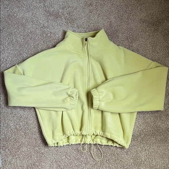 LULULEMON crop top fleece jacket zip down. - Picture 1 of 4